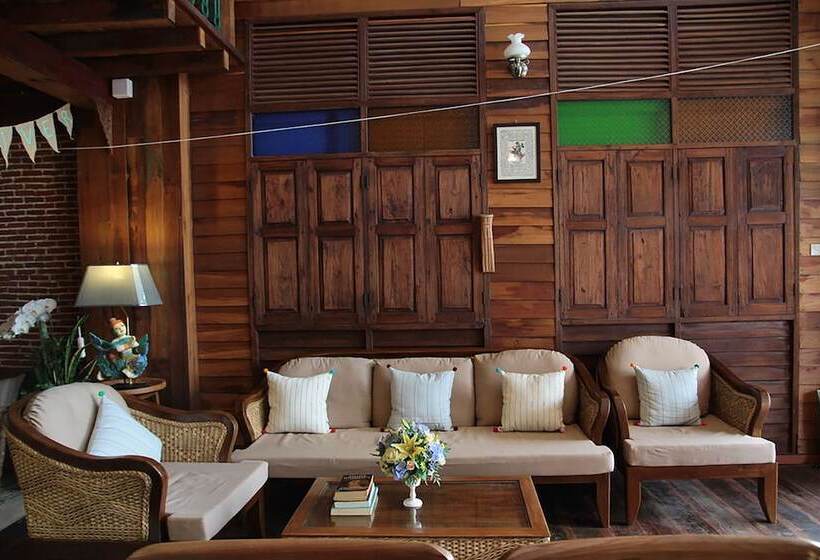 فندق Rustic River Boutique