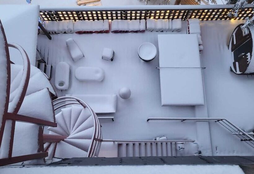 Snow Lodge Hotel Courchevel 1850