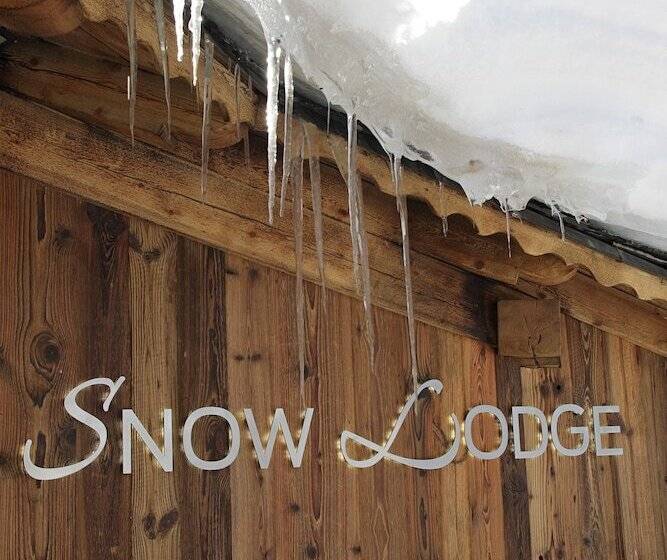 Snow Lodge Hotel Courchevel 1850