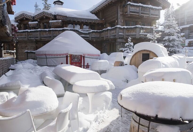 Snow Lodge Hotel Courchevel 1850