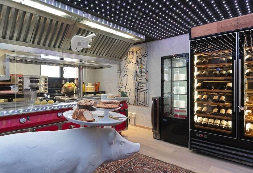 Snow Lodge Hotel Courchevel 1850