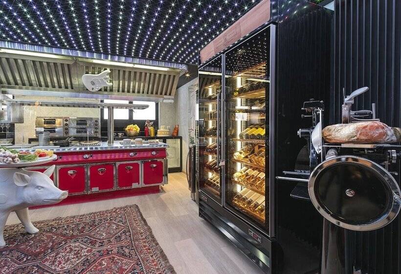 Snow Lodge Hotel Courchevel 1850