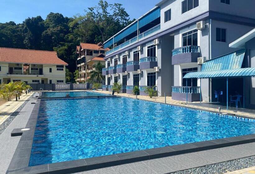 هتل Suria Beach Resort