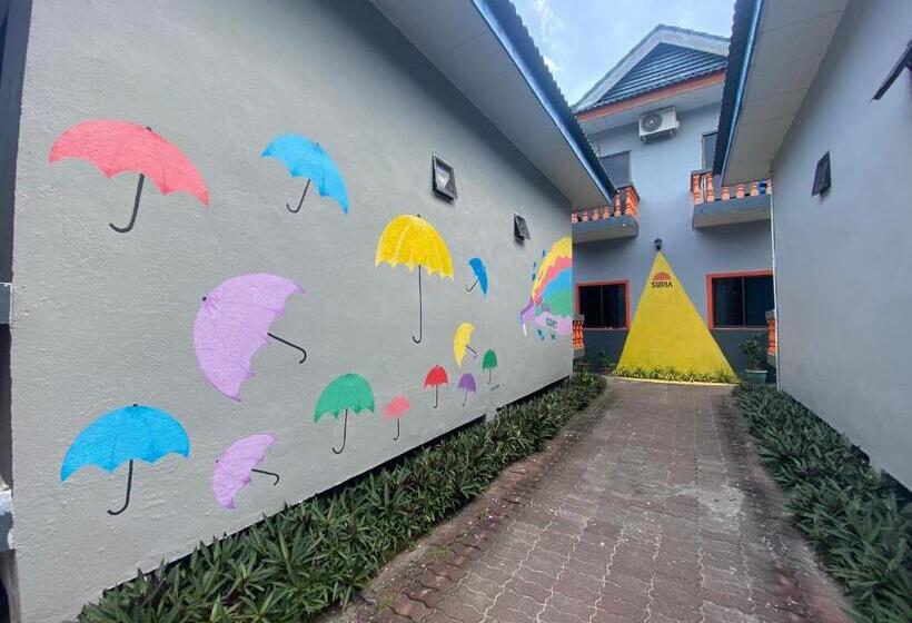 Отель Suria Beach Resort