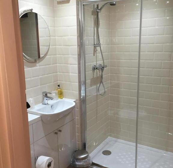 בית מלון כפרי The Bell Inn