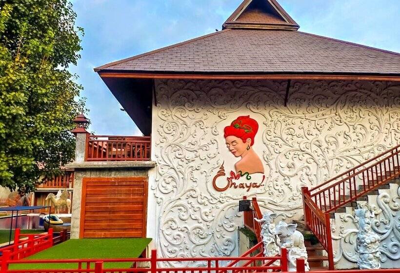 酒店 The Chaya Resort And Spa