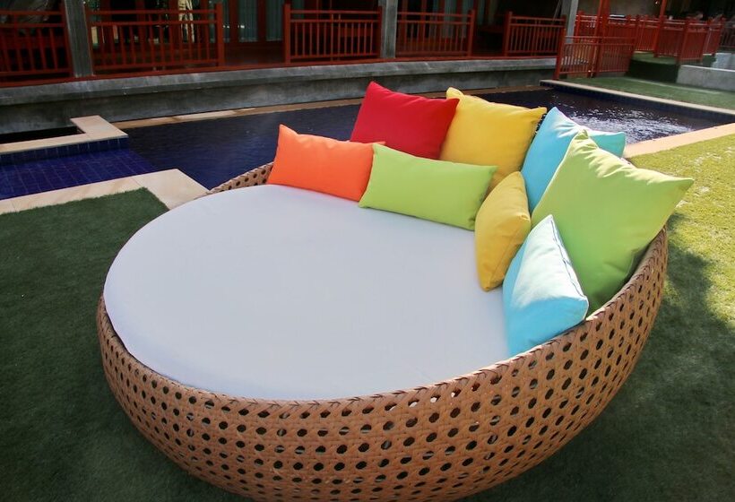 酒店 The Chaya Resort And Spa