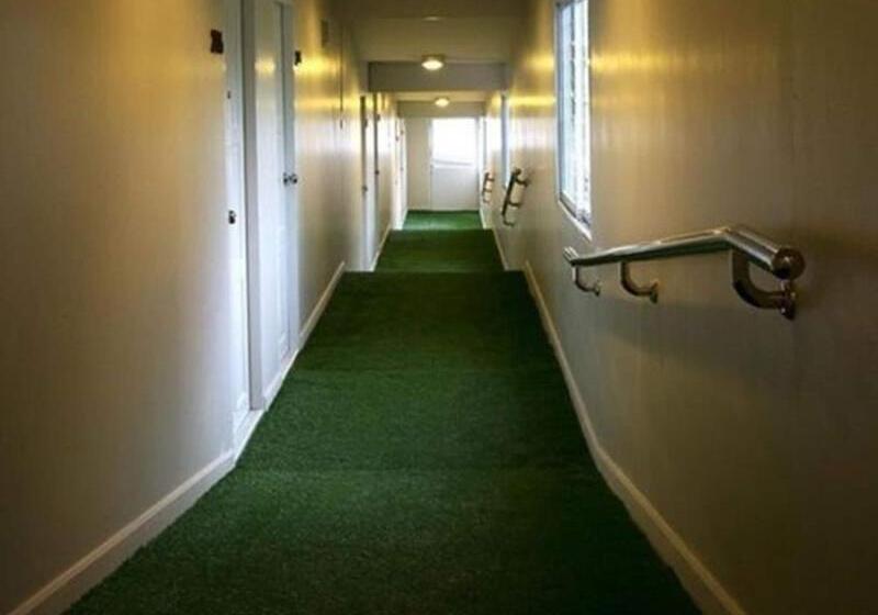 The Farm House Hotel Ranong