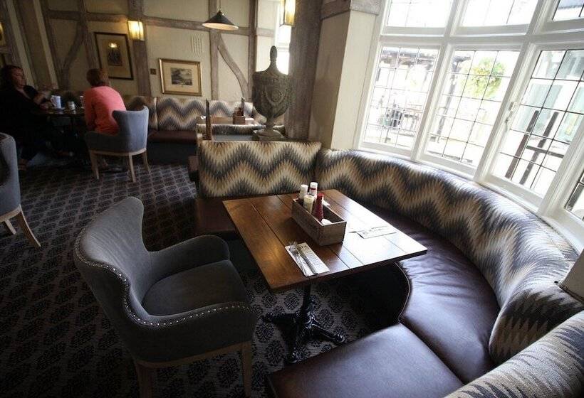 ホテル The White Hart