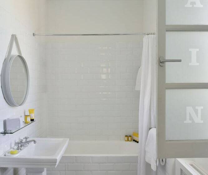 בית מלון כפרי White 1921 Saint Tropez