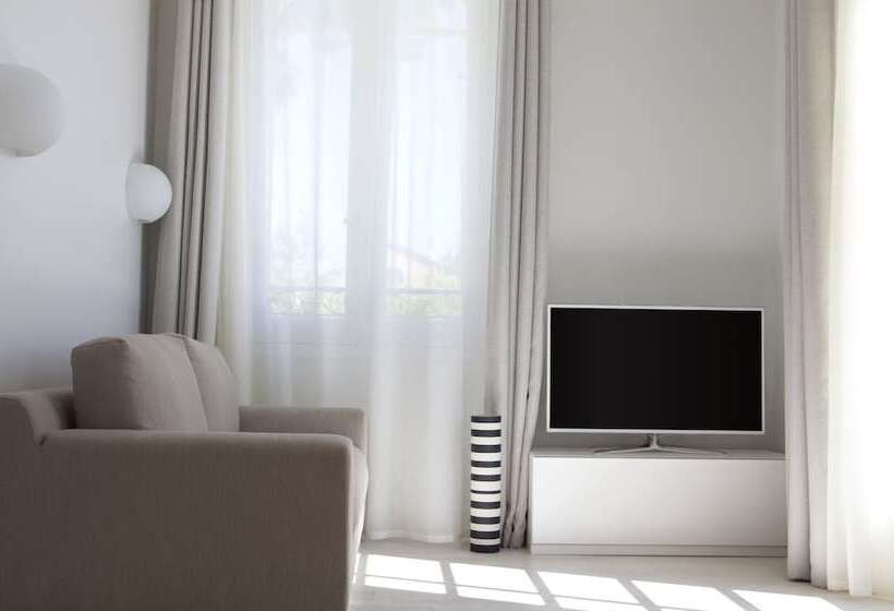 בית מלון כפרי White 1921 Saint Tropez