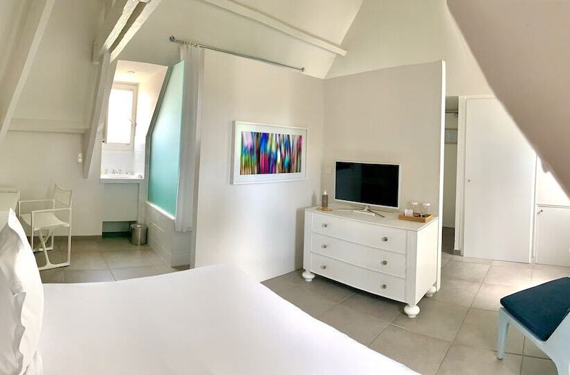 בית מלון כפרי White 1921 Saint Tropez