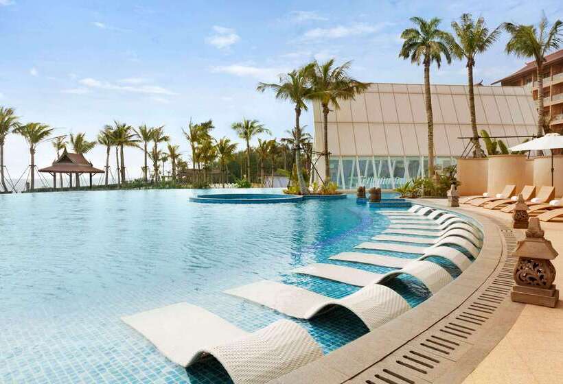 Отель Wyndham Maoming