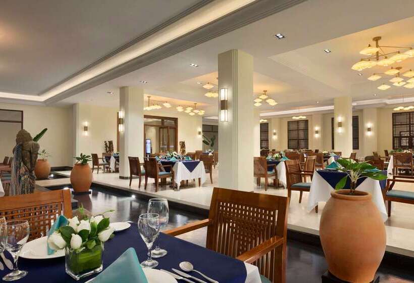 Отель Wyndham Maoming