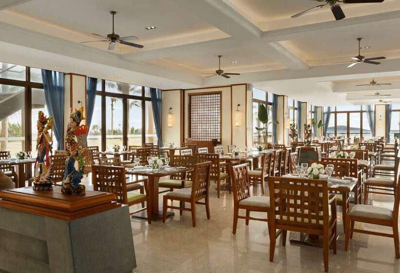 Отель Wyndham Maoming