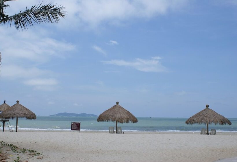 Отель Wyndham Maoming