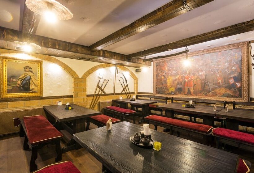 Отель Zámek Lužec Spa & Wellness Resort