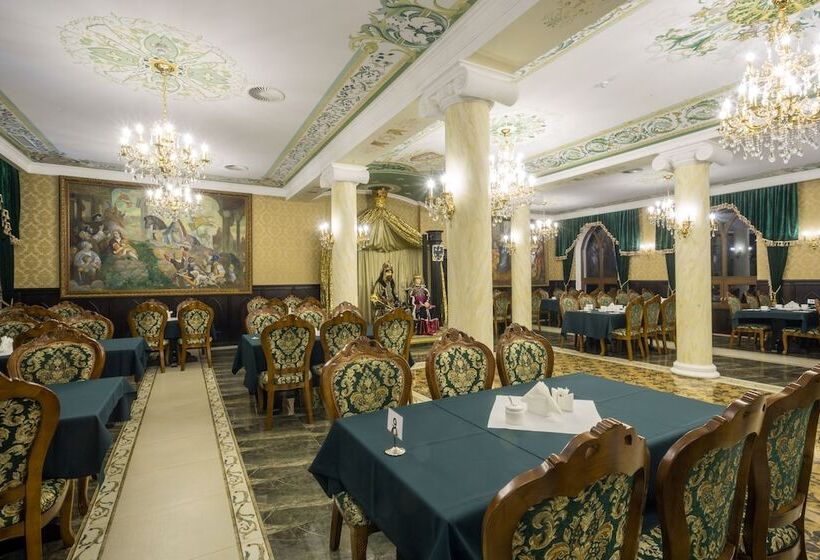 酒店 Zámek Lužec Spa & Wellness Resort