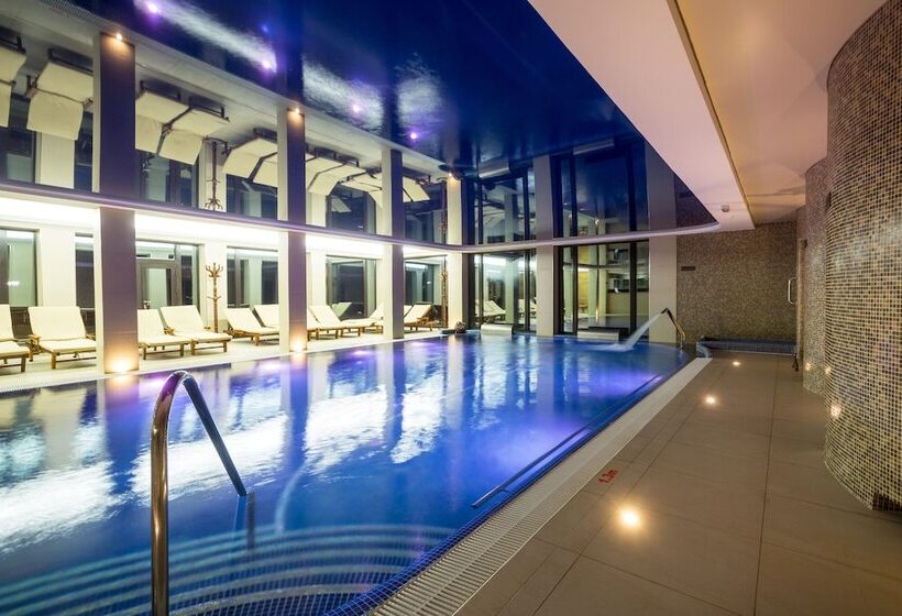 酒店 Zámek Lužec Spa & Wellness Resort