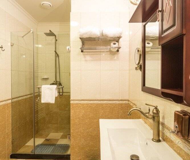 酒店 Zámek Lužec Spa & Wellness Resort