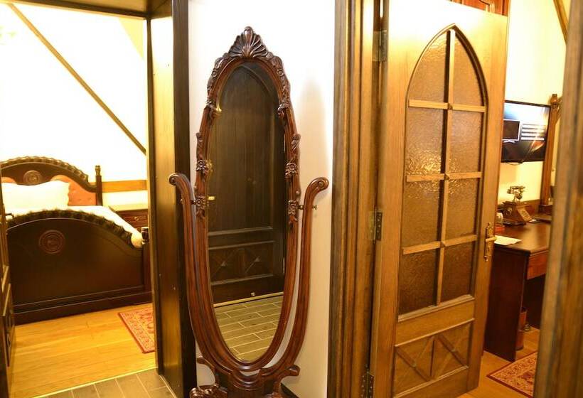 酒店 Zámek Lužec Spa & Wellness Resort