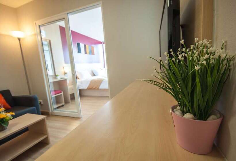 Implace Impact At Msociety Condo