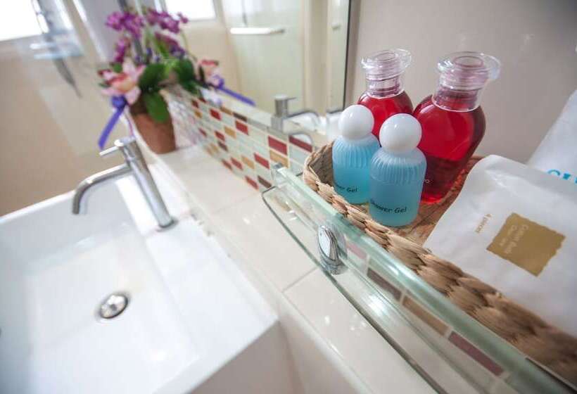 Implace Impact At Msociety Condo