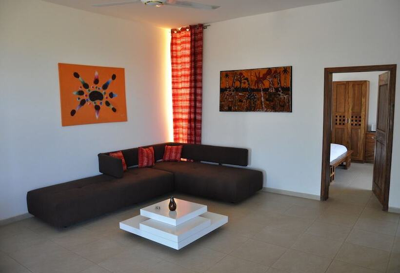 Leo S Beach Hotel & Restaurant Adults Only