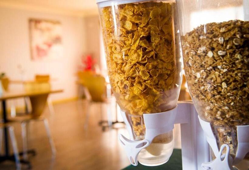 モーテル Cherry Blossom Motor Inn