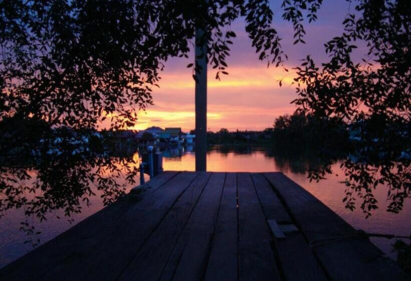 بنسيون Baan Siriporn Resort   โรงแรมบ้านศิริพร รีสอร์ท