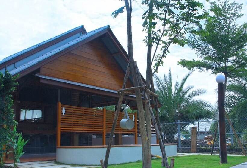 بنسيون Baan Siriporn Resort   โรงแรมบ้านศิริพร รีสอร์ท