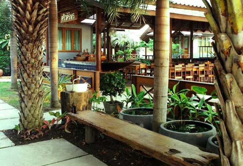 بنسيون Baan Siriporn Resort   โรงแรมบ้านศิริพร รีสอร์ท