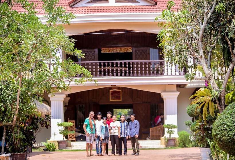 پانسیون Bloom Garden Guesthouse