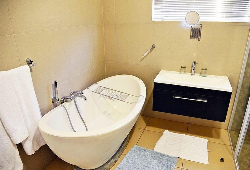ペンション Gatz Guest House