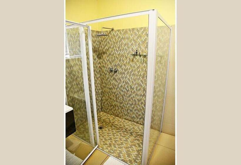 ペンション Gatz Guest House