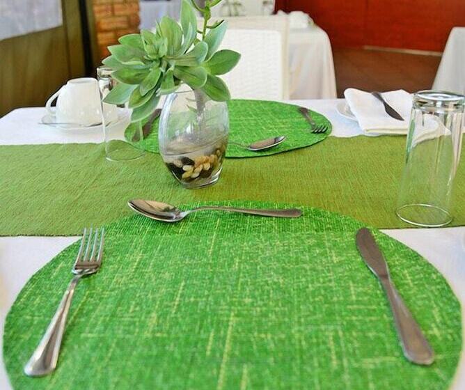 ペンション Gatz Guest House