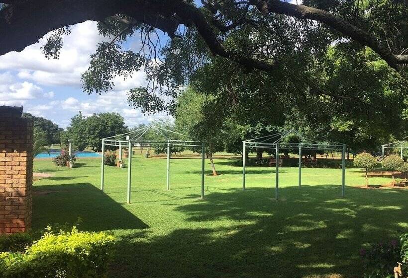 ペンション Gatz Guest House