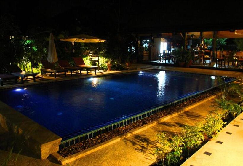 ペンション Little Village Chiang Mai