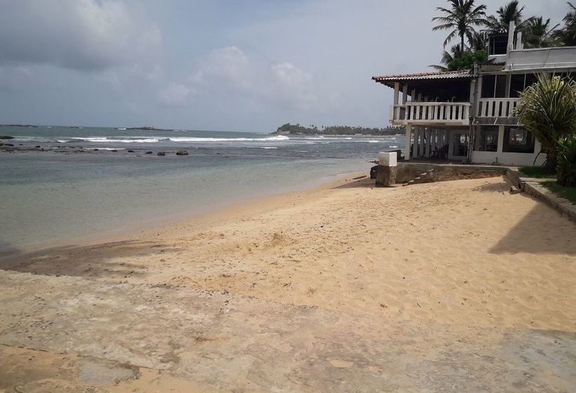 膳宿费 Miltons Beach Resort