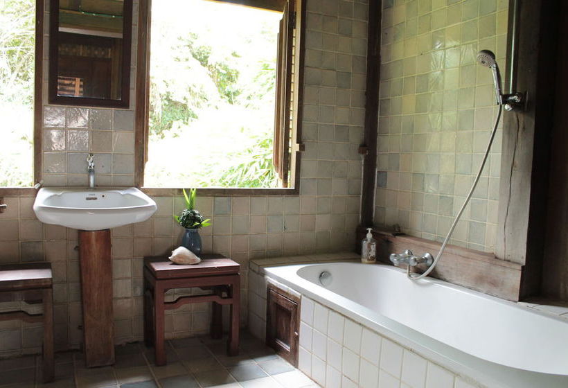 Пансион Thai Teak House Garden Homestay