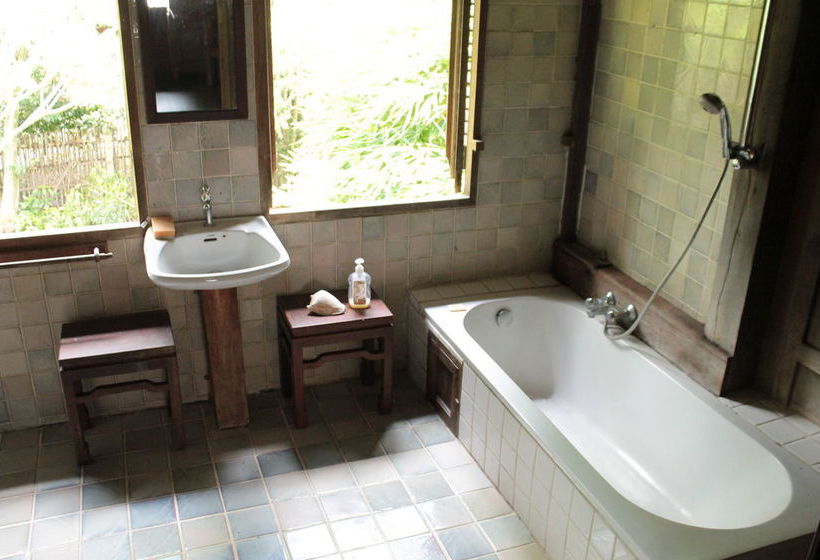 Пансион Thai Teak House Garden Homestay