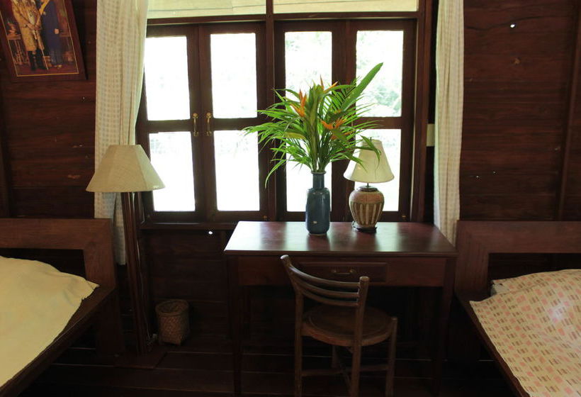 Пансион Thai Teak House Garden Homestay