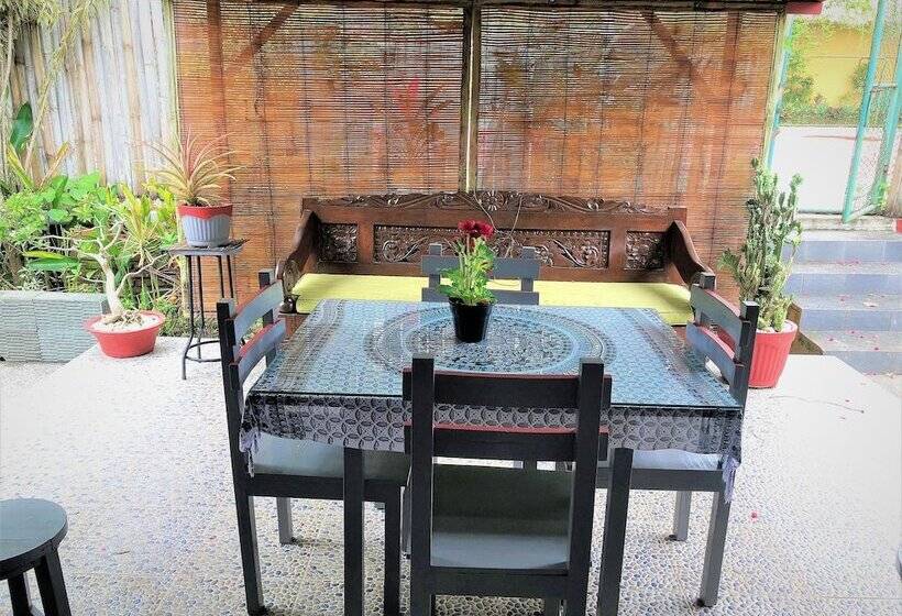 پانسیون Villa Anjing