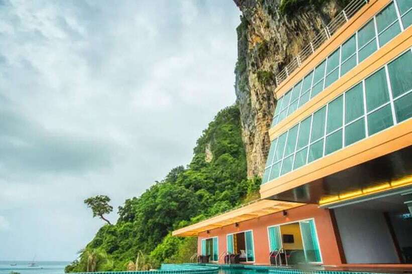 Phi Phi Cliff Beach Resort