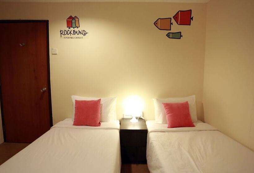 Rockbund Fishing Chalet