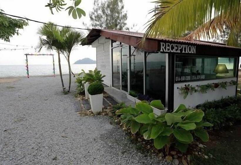 Rockbund Fishing Chalet