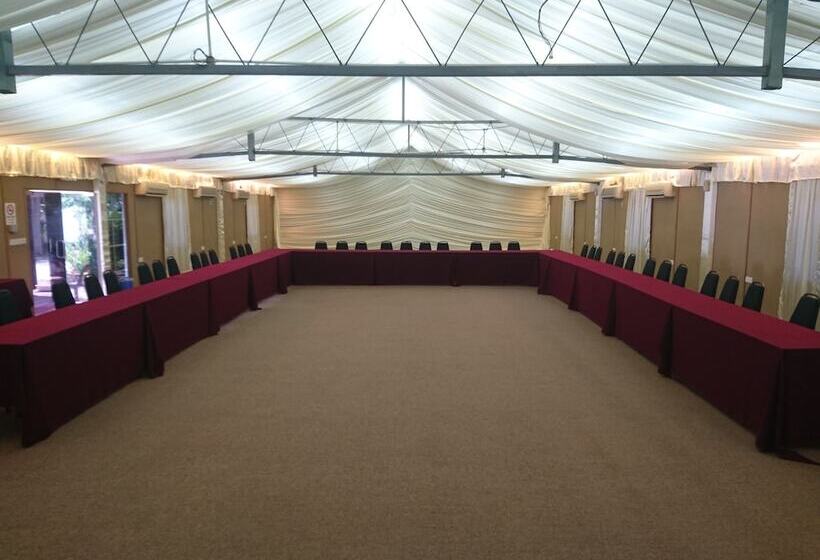 Rockbund Fishing Chalet