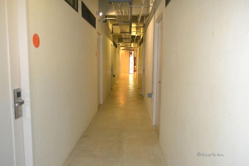 Spin Designer Hostel   El Nido