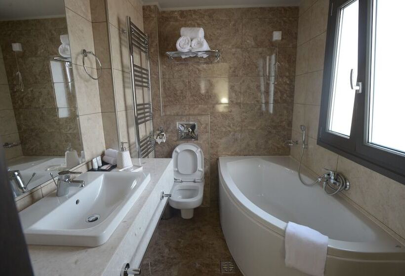 Theasis Hotel Paramythia