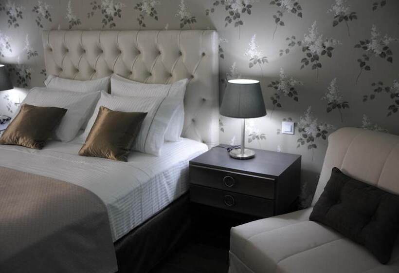 Theasis Hotel Paramythia